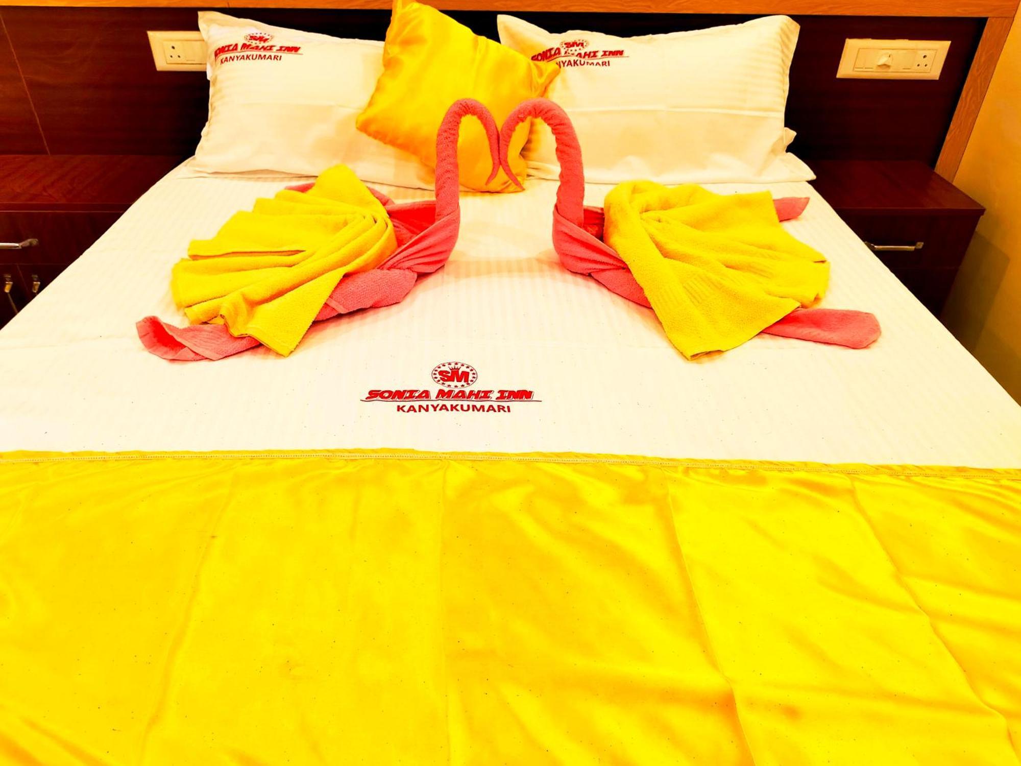 Hotel Sonia Mahi Inn Kanyakumari Exteriör bild