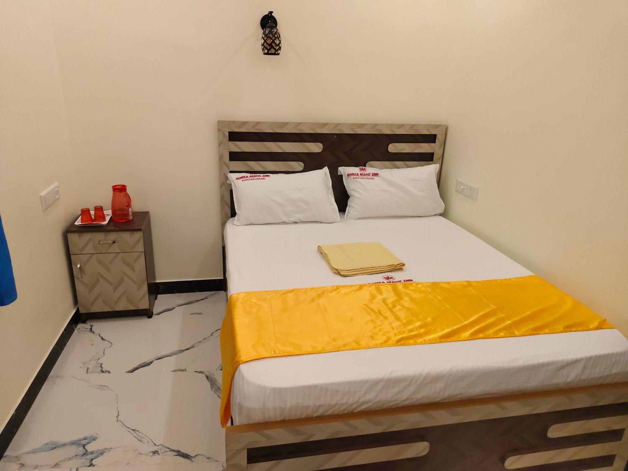 Hotel Sonia Mahi Inn Kanyakumari Rum bild